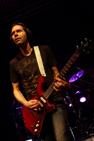 Paul Gilbert preda ultima lectie rock din 2010 la CityFM!